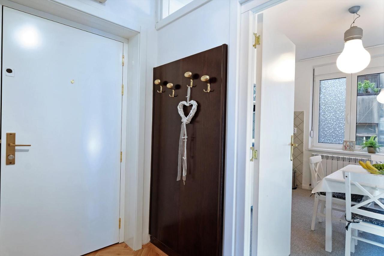 Zen City Center Apartment & Garage Nearby Belgrade Exterior photo